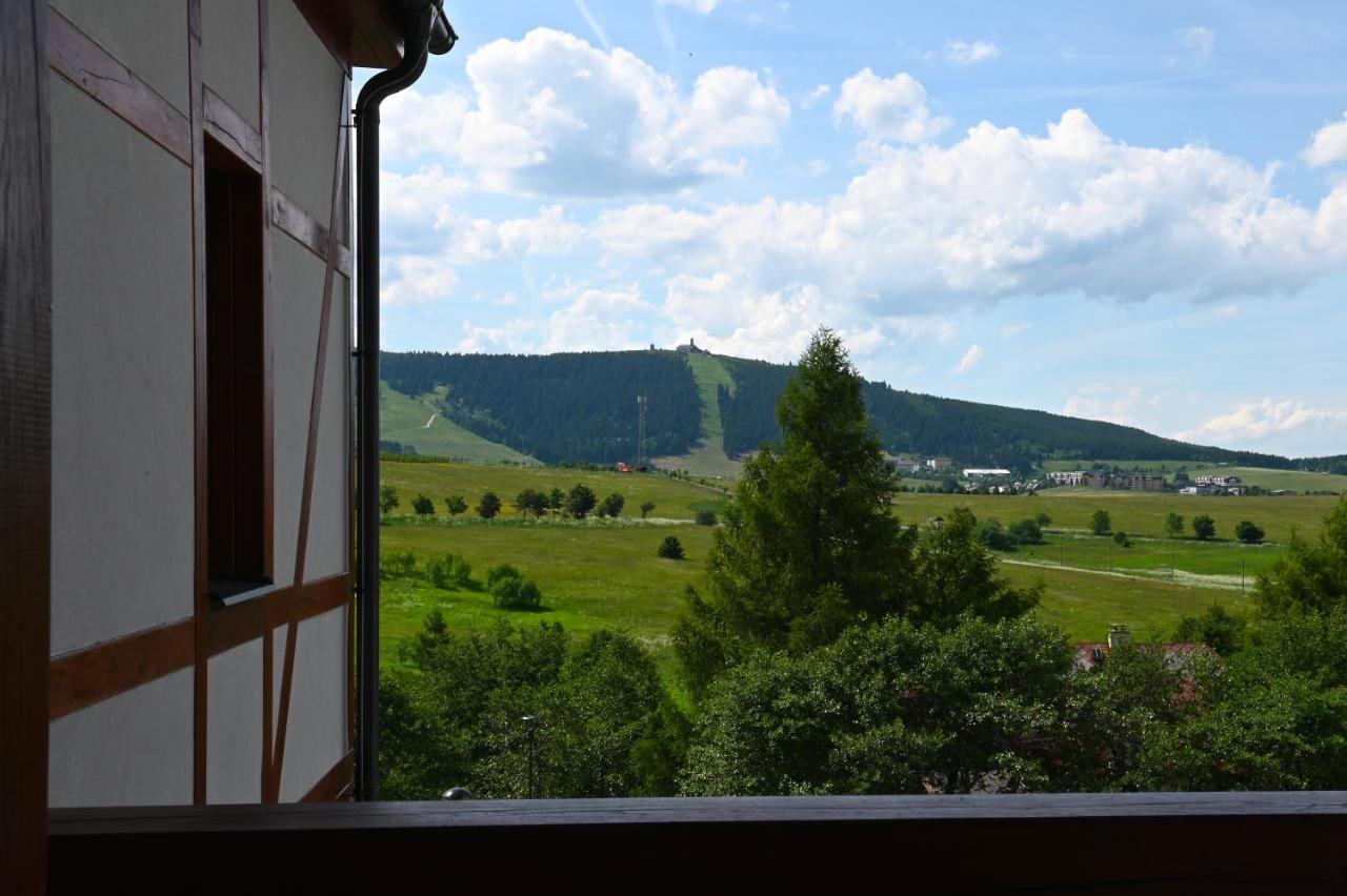 Penzion Koeniguv Mlyn Loucná pod Klínovcem Exterior foto