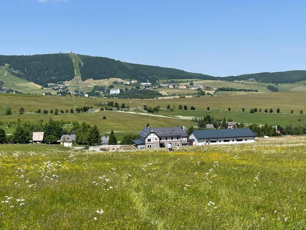 Penzion Koeniguv Mlyn Loucná pod Klínovcem Exterior foto